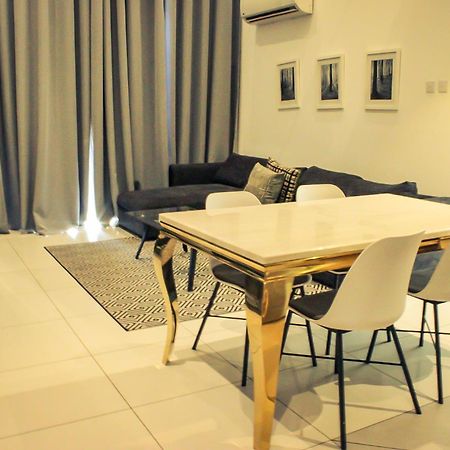 Embassy Gardens Deluxe Lägenhet Accra Exteriör bild