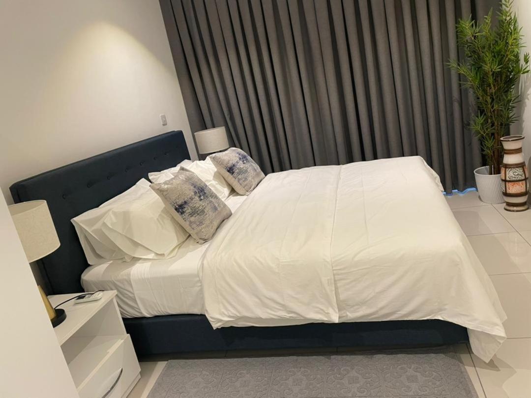 Embassy Gardens Deluxe Lägenhet Accra Exteriör bild